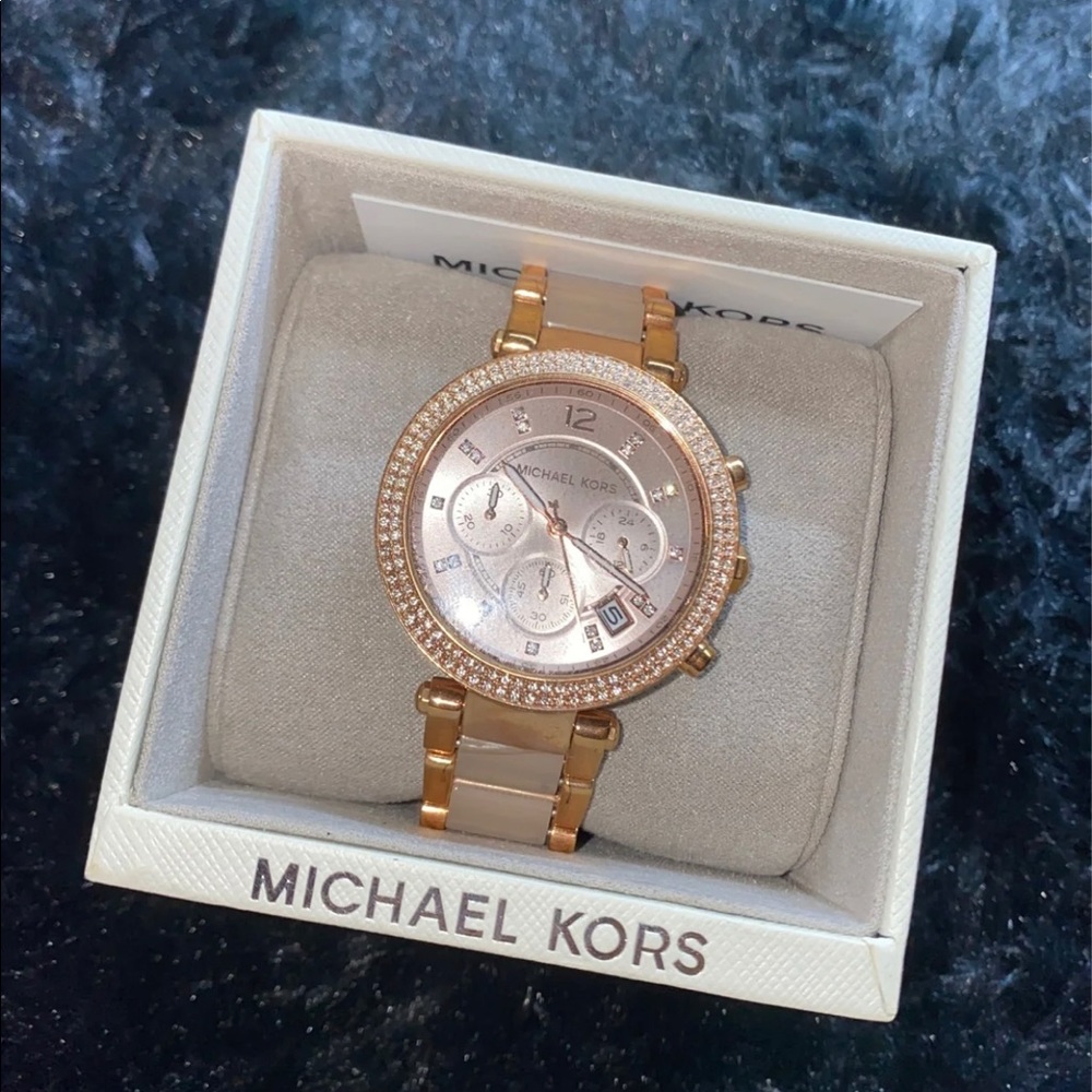 New Rose gold Michael Kors watch.